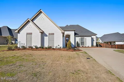 Exterior - 116 Palace Xing, Flowood, MS 39232 photo 2 of 7
