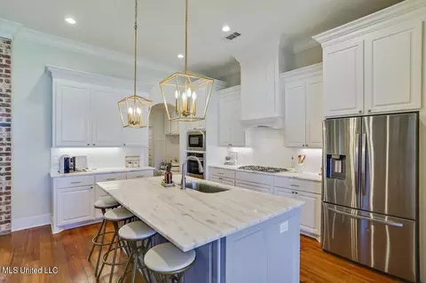 Kitchen - 116 Palace Xing, Flowood, MS 39232 photo 1 of 4