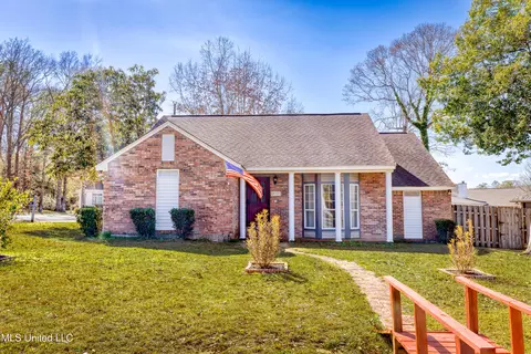 89337 E Diamondhead Dr, Diamondhead, MS 39525