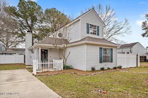 13511 Windridge Dr, Gulfport, MS 39503