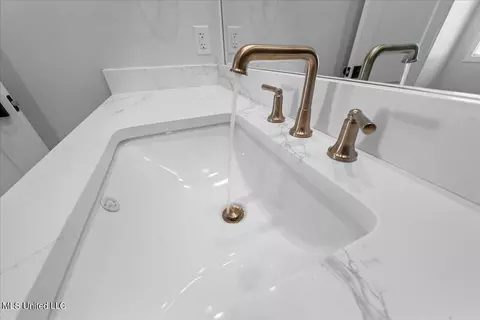 Bath - 120 Ironwood Plantation Blvd, Madison, MS 39110 photo 10 of 12