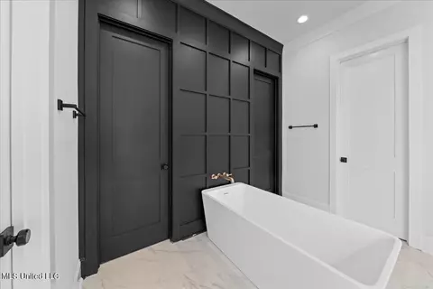 Bath - 120 Ironwood Plantation Blvd, Madison, MS 39110 photo 3 of 12