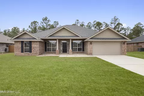 6261 Roxanne Way, Biloxi, MS 39532