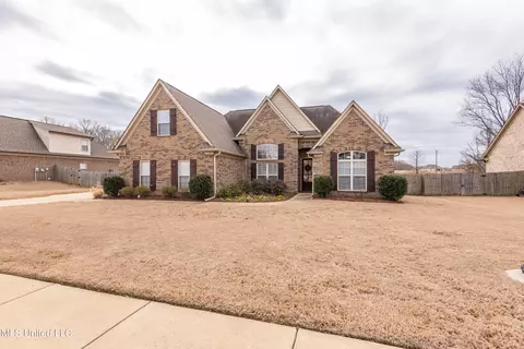 Exterior - 1325 Fieldstone St, Hernando, MS 38632 photo 2 of 9