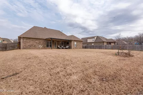 Exterior - 1325 Fieldstone St, Hernando, MS 38632 photo 8 of 9