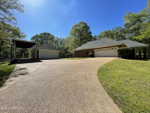 Exterior - 111 Ashley Cv, Brandon, MS 39047 photo 5 of 13