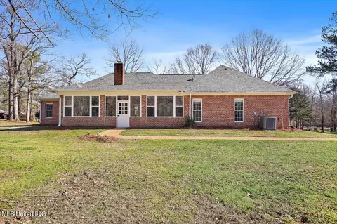 Exterior - 111 Ashley Cv, Brandon, MS 39047 photo 9 of 13