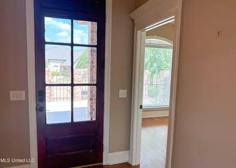 Entry Way - 140 Grandeur Dr, Brandon, MS 39042 photo 1 of 1