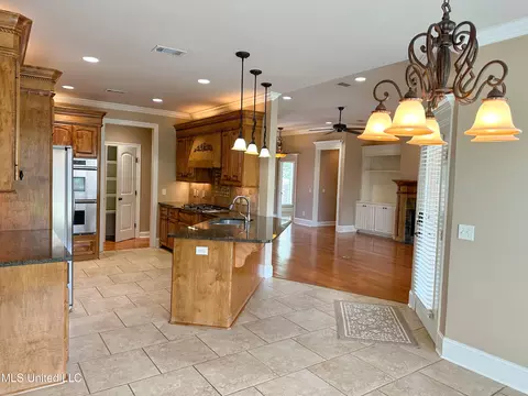 Kitchen - 140 Grandeur Dr, Brandon, MS 39042 photo 1 of 3
