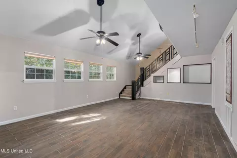 1827 Brasher Rd, Biloxi, MS 39532