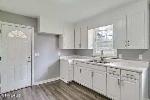 Other - 390 Northside Cir, Jackson, MS 39206 photo 4 of 8