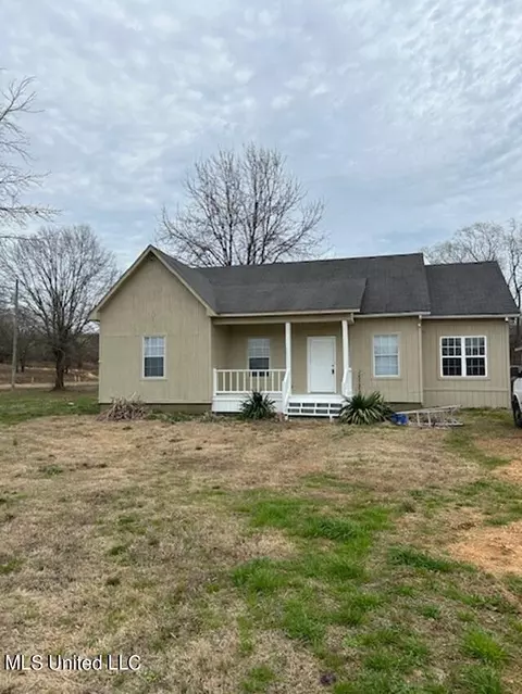 118 Egypt Creek Cir, Sarah, MS 38665