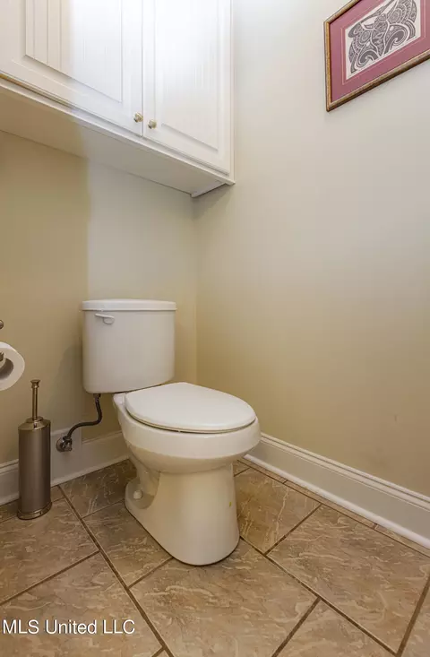 Bath - 238 Bellamy Ct, Flowood, MS 39232 photo 7 of 7