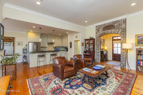Living - 238 Bellamy Ct, Flowood, MS 39232 photo 1 of 4