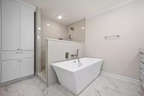 Bath - 5460 Briarfield Rd, Jackson, MS 39211 photo 1 of 6