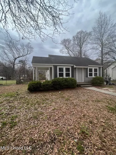 614 S Leflore Ave, Cleveland, MS 38732