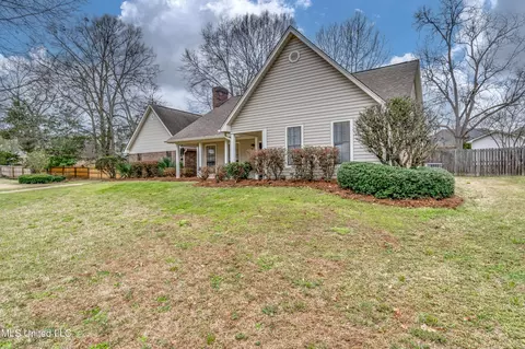 Exterior - 102 Ditto Cir, Brandon, MS 39042 photo 2 of 13