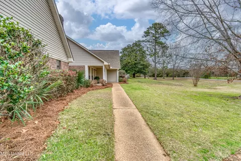 Exterior - 102 Ditto Cir, Brandon, MS 39042 photo 12 of 13