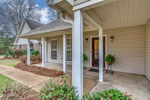 Exterior - 102 Ditto Cir, Brandon, MS 39042 photo 4 of 13