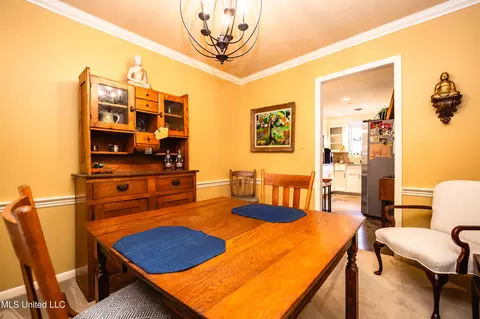 Dining - 5315 Suffolk Dr, Jackson, MS 39211 photo 2 of 2