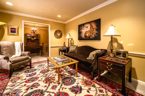 Living - 5315 Suffolk Dr, Jackson, MS 39211 photo 2 of 5