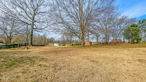 Exterior - 7635 Broken Hickory Dr, Walls, MS 38680 photo 7 of 8