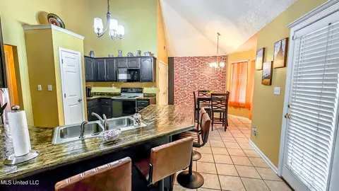 Kitchen - 7635 Broken Hickory Dr, Walls, MS 38680 photo 1 of 3