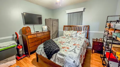 Bedroom - 7635 Broken Hickory Dr, Walls, MS 38680 photo 4 of 4