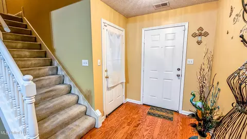 Entry Way - 7635 Broken Hickory Dr, Walls, MS 38680 photo 1 of 1