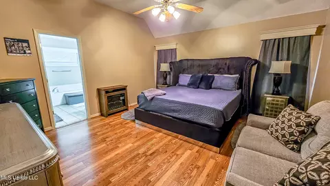 Bedroom - 7635 Broken Hickory Dr, Walls, MS 38680 photo 1 of 4