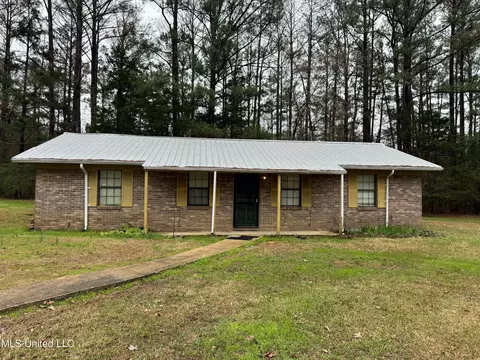 156 Garrett Rd, Florence, MS 39073
