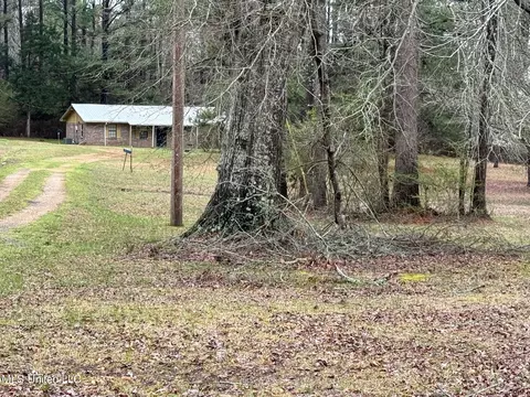 Exterior - 156 Garrett Rd, Florence, MS 39073 photo 3 of 14