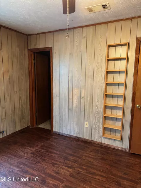 Bedroom - 156 Garrett Rd, Florence, MS 39073 photo 1 of 1
