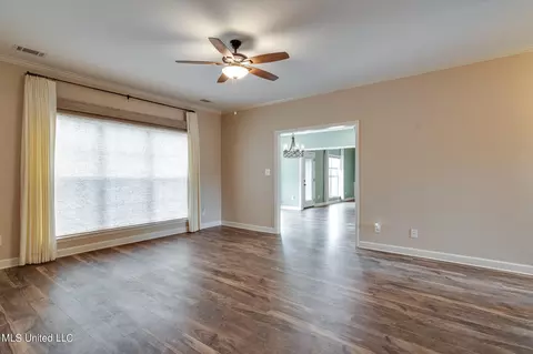 Living - 1680 Cedar Lake Cv, Hernando, MS 38632 photo 1 of 4