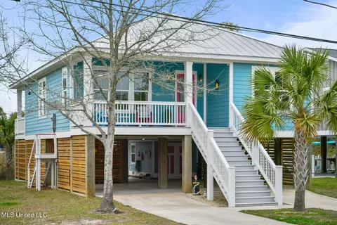120 Shelter Rock Dr, Long Beach, MS 39560