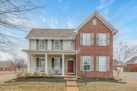 4746 Stone Cross Dr, Olive Branch, MS 38654