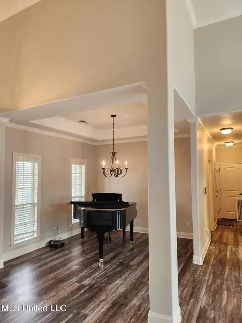 Entry Way - 1750 Ready Dr, Hernando, MS 38632 photo 2 of 10