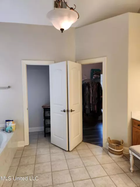 Bedroom - 1750 Ready Dr, Hernando, MS 38632 photo 11 of 15