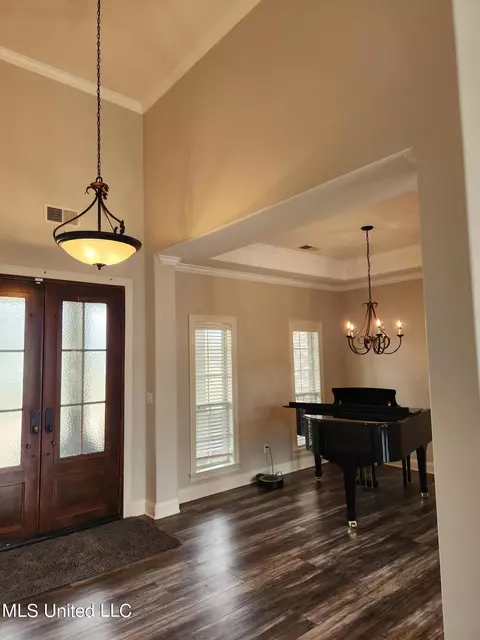 Entry Way - 1750 Ready Dr, Hernando, MS 38632 photo 1 of 10