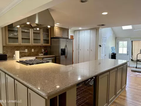 1306 Robert Dr, Jackson, MS 39211 photo 5
