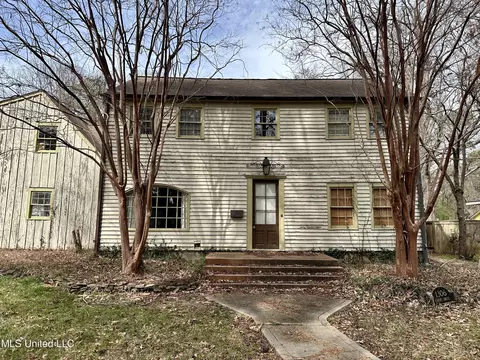 1306 Robert Dr, Jackson, MS 39211