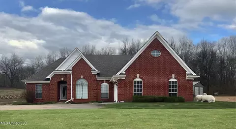 7961 Misty Meadows Dr, Lake Cormorant, MS 38641