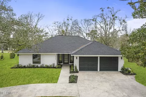 Exterior - 5569 E Diamondhead Dr, Diamondhead, MS 39525 photo 2 of 10