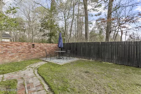 Exterior - 4504 E Cheryl Dr, Jackson, MS 39211 photo 5 of 5