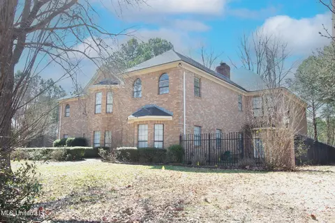 Exterior - 6313 Cedarwood Dr, Jackson, MS 39213 photo 2 of 8