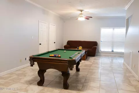 Living - 6313 Cedarwood Dr, Jackson, MS 39213 photo 4 of 4