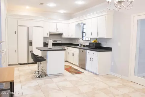 Kitchen - 6313 Cedarwood Dr, Jackson, MS 39213 photo 1 of 1