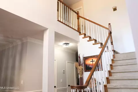 Entry Way - 6313 Cedarwood Dr, Jackson, MS 39213 photo 1 of 4