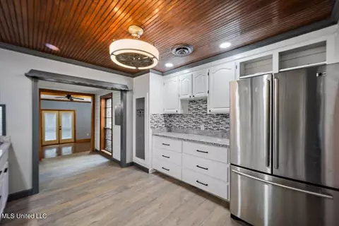 Kitchen - 12926 Springridge Rd, Terry, MS 39170 photo 2 of 3