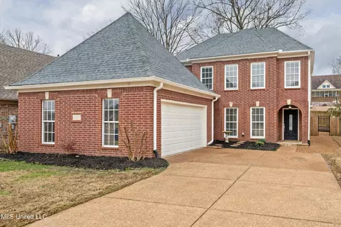 4897 Graham Lake Dr, Olive Branch, MS 38654